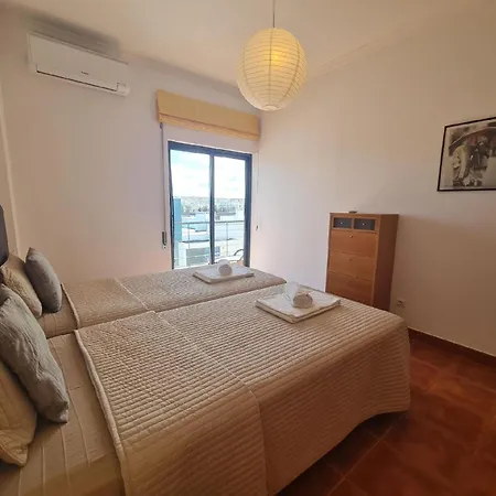 Klimatisierte Ferienwohnung, Und Stadtnah דירה *