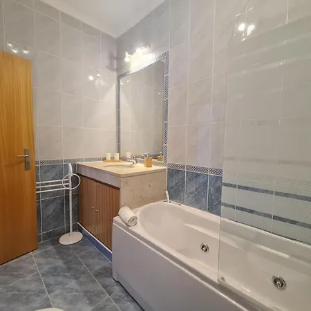 דירה Klimatisierte Ferienwohnung, Und Stadtnah לאגוּ‏ש