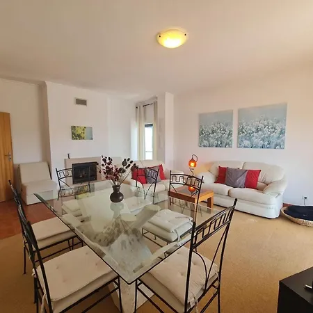 Klimatisierte Ferienwohnung, Und Stadtnah דירה