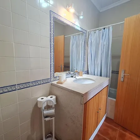 Klimatisierte Ferienwohnung, Und Stadtnah